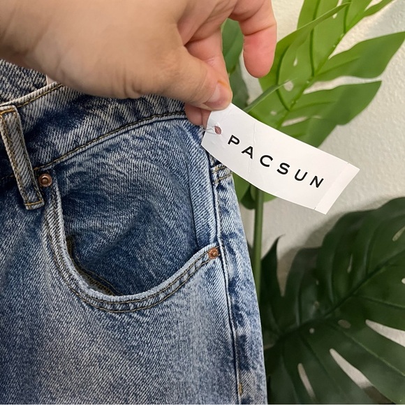 🤍 PacSun Medium Wash High-Rise Straight Jeans w/ Raw Hem Sz 30 | NWT - Picture 5 of 9